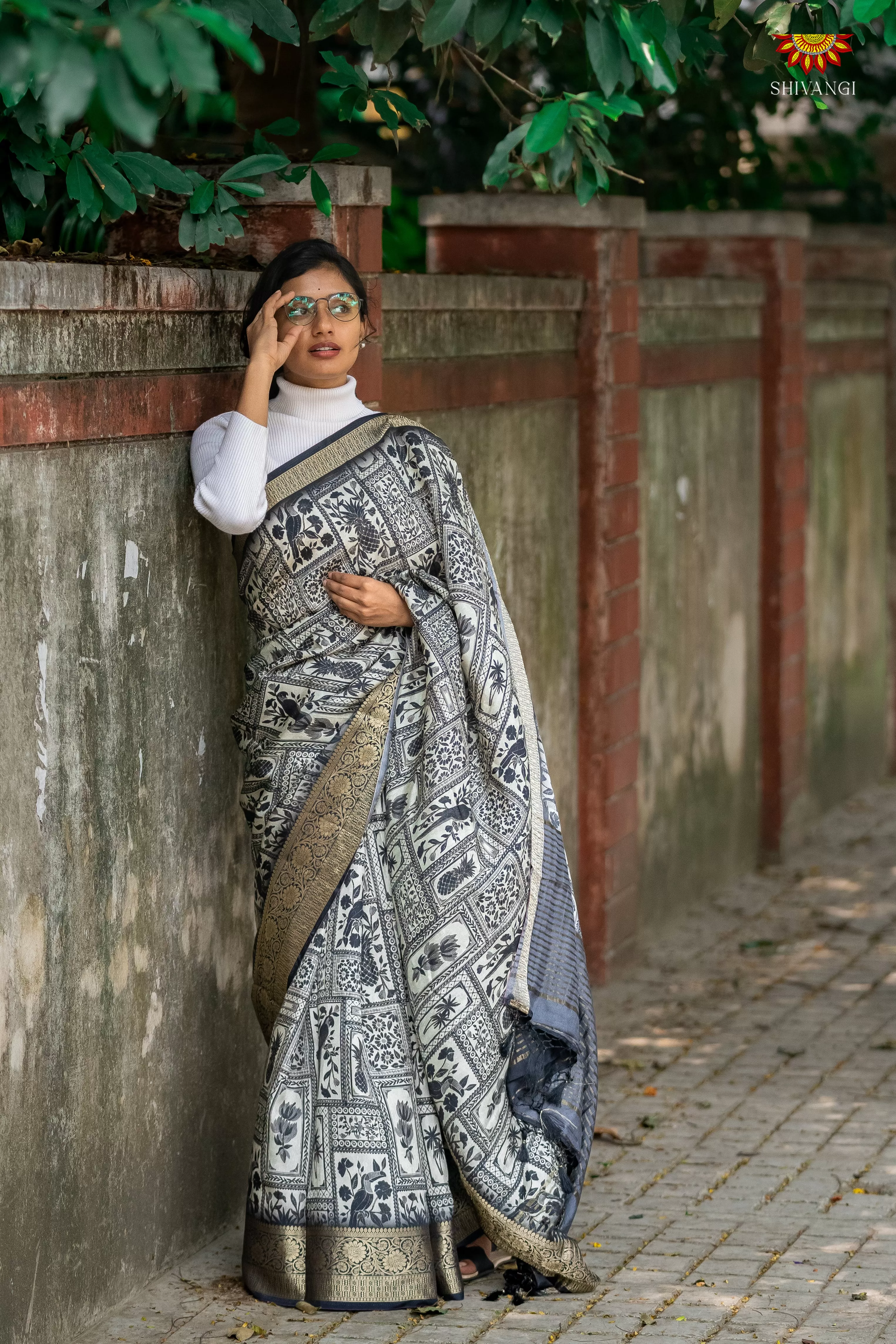 Bird and floral print saree !!!