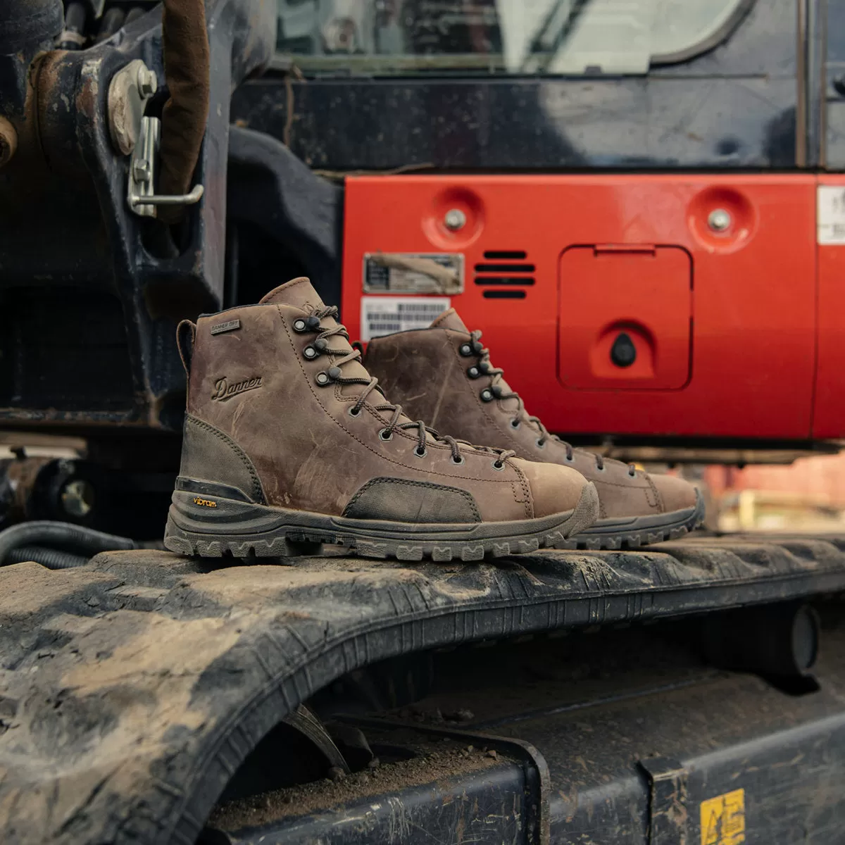 Danner Men's Stronghold 6 Comp Toe WP Work Boot -Brown- 16723