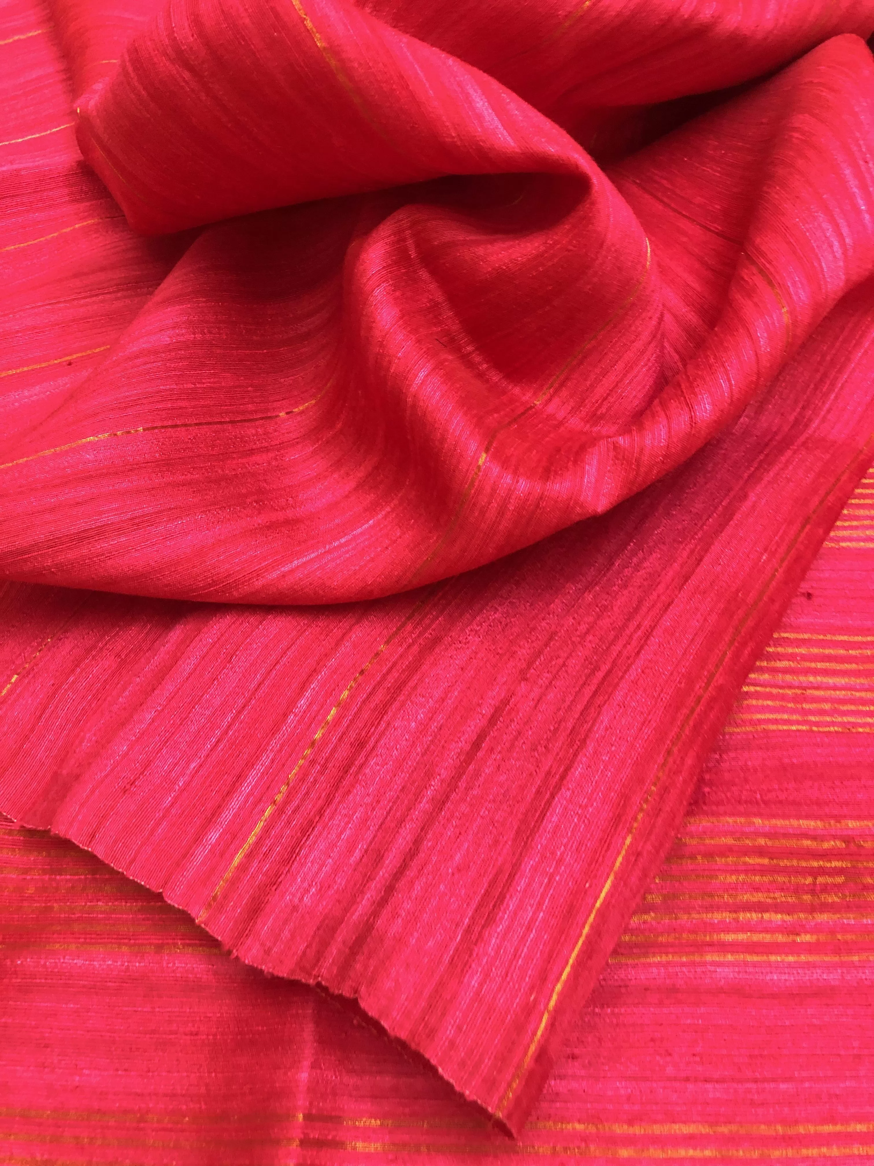 Dark Magenta Red Color Pure Matka Silk Saree with Zari Work