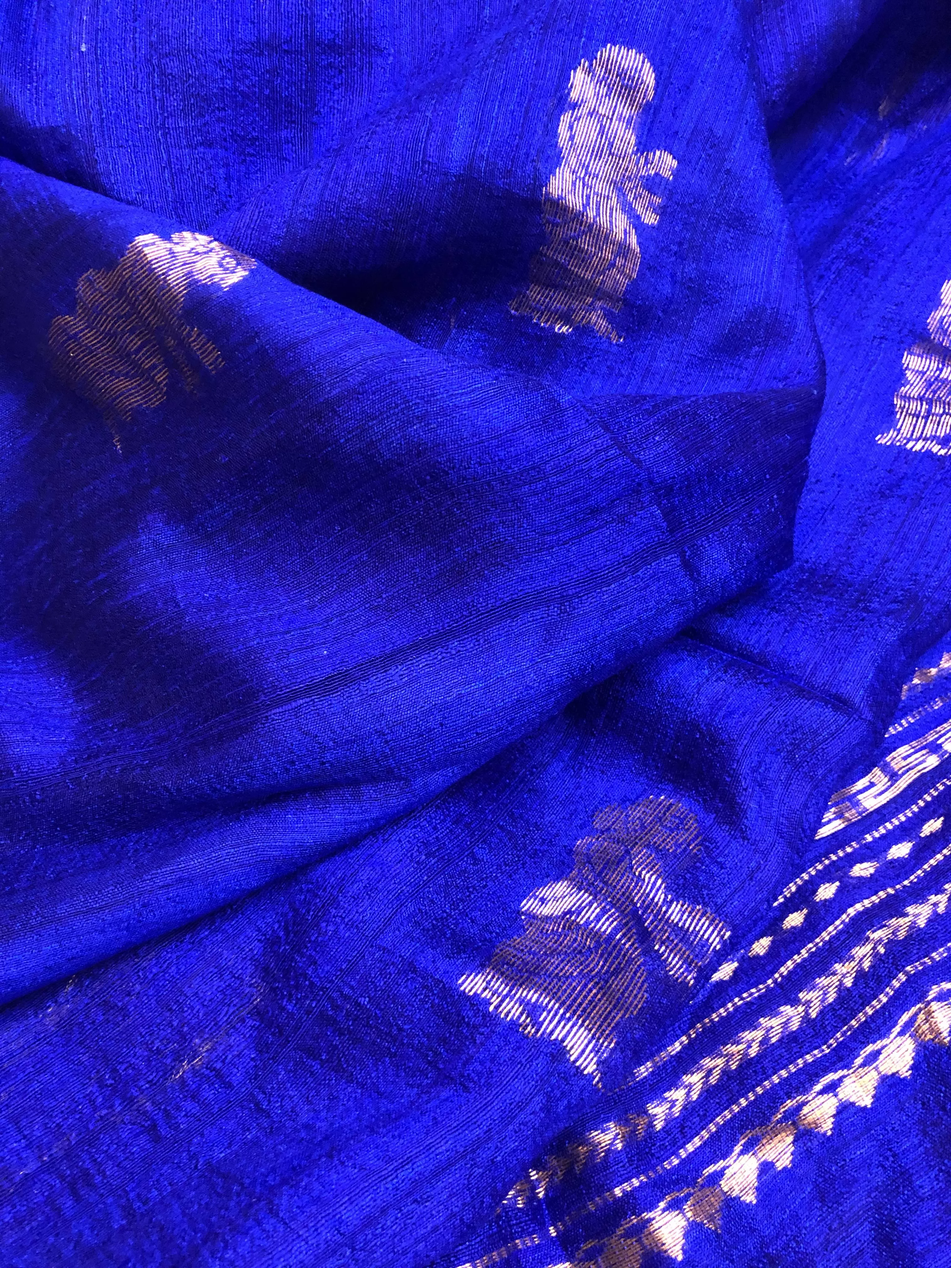 Dark Midnight Blue Color Matka Handloom with Baluchari Design Allover