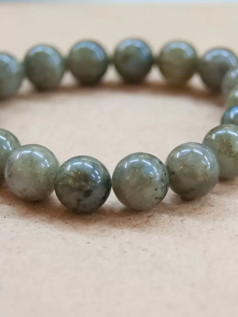 Iridescent Labradorite Bead Bracelet