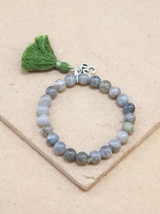 Iridescent Labradorite Bead Bracelet