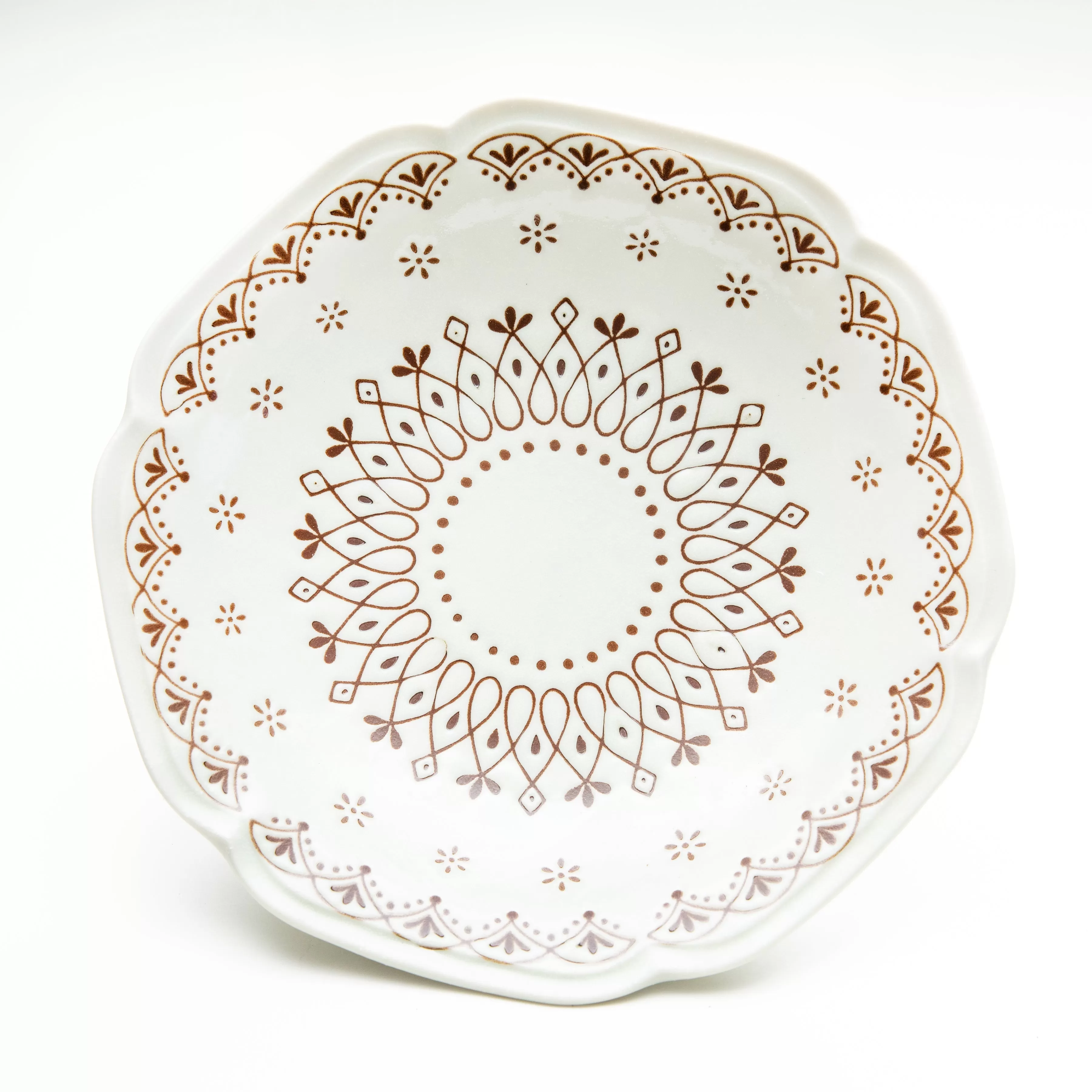 Japanes Lace Scalloped Edge Plate (21.5x21x4cm)