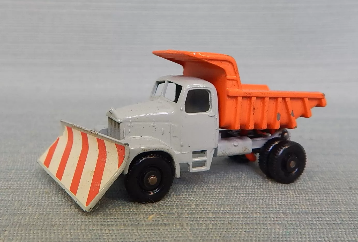 Matchbox Scammell Snow Plough No. 16