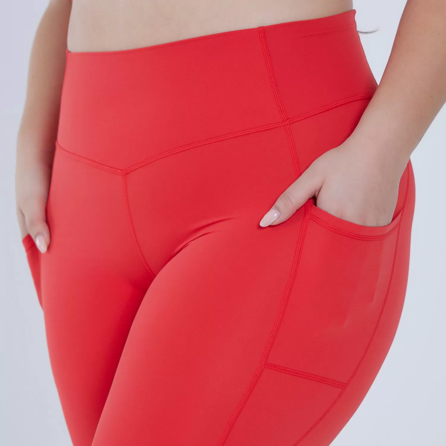 Serenity Pocket Legging in Candy Apple Red - 24"