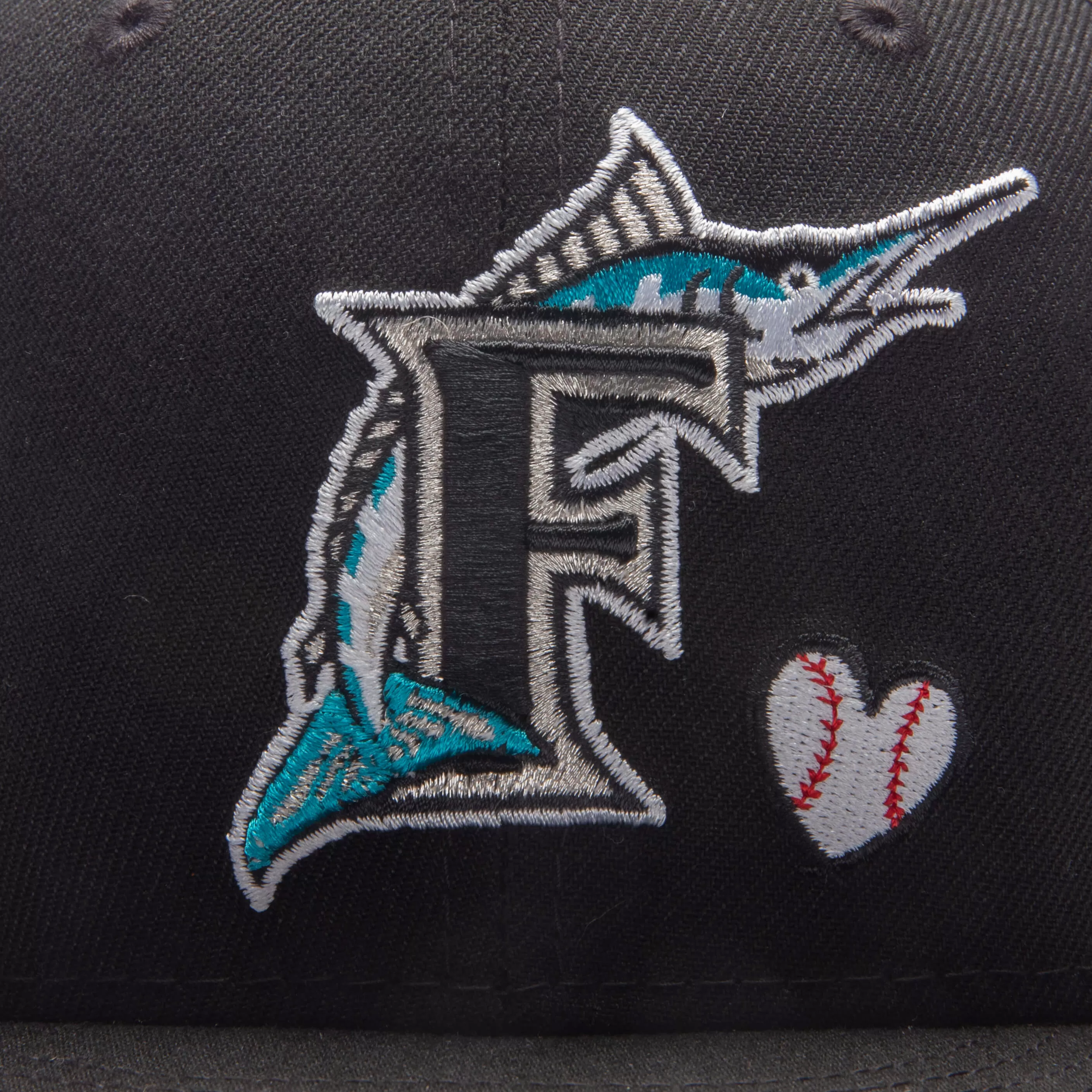 Team Heart 59FIFTY Fitted - Florida Marlins