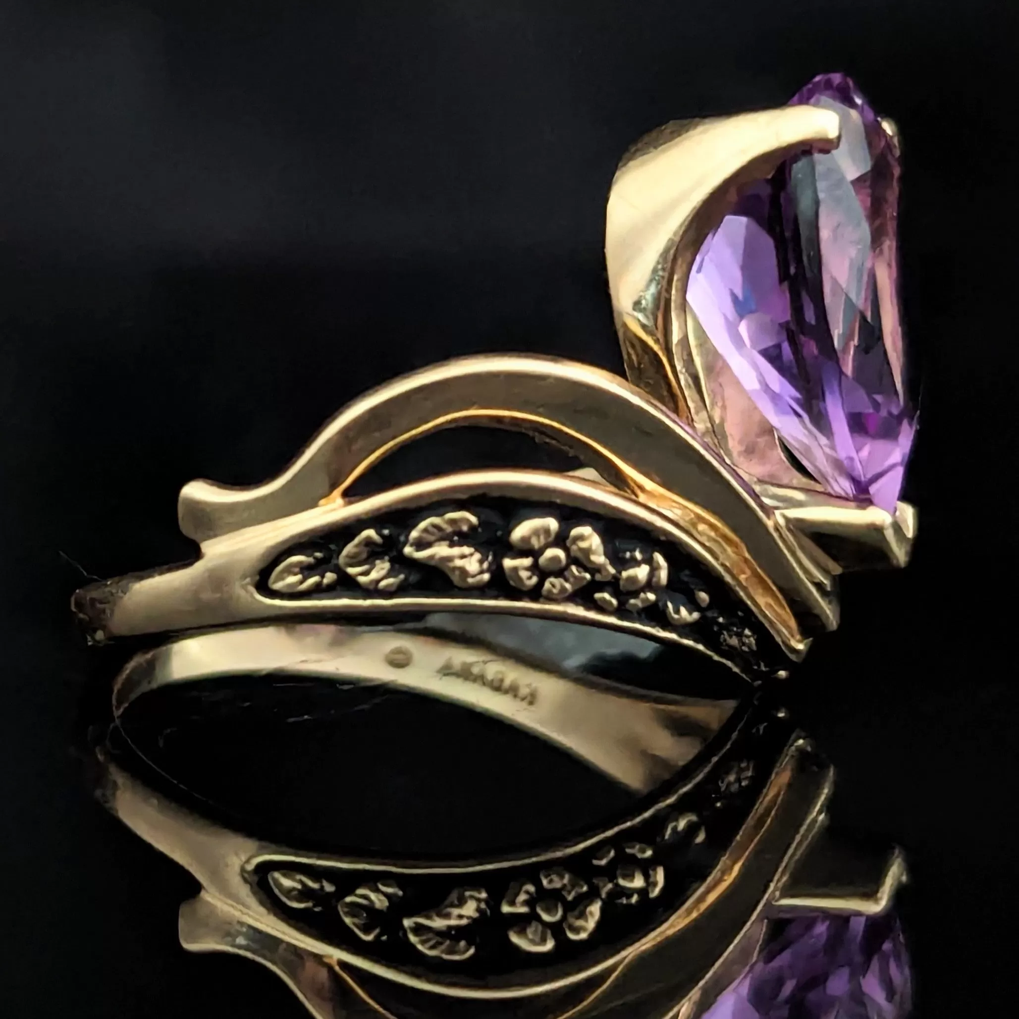 The Conway - Vintage KABANA Amethyst 10k Gold Enamel Cocktail Ring