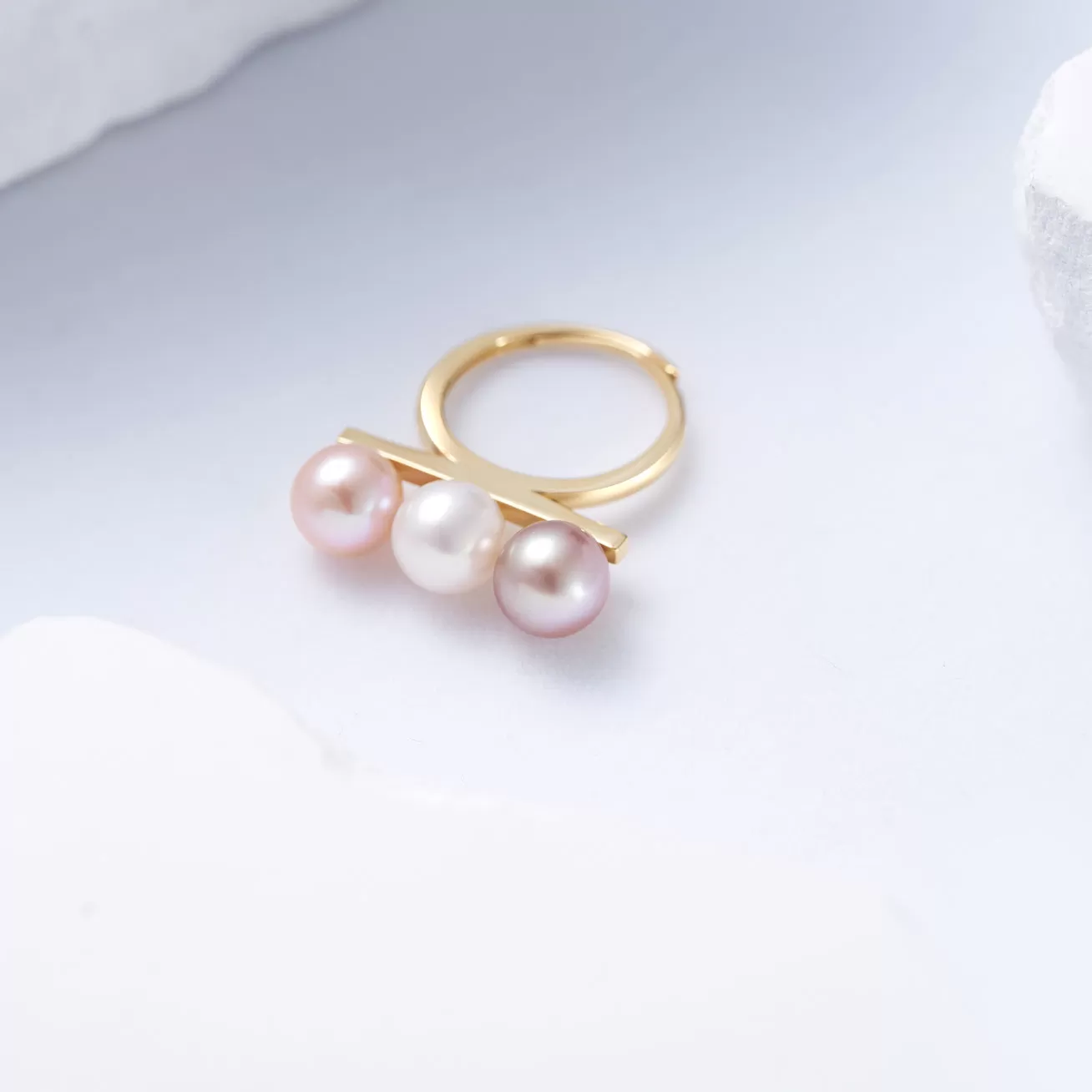 Top Grade  Freshwater Pearl Ring WR00270