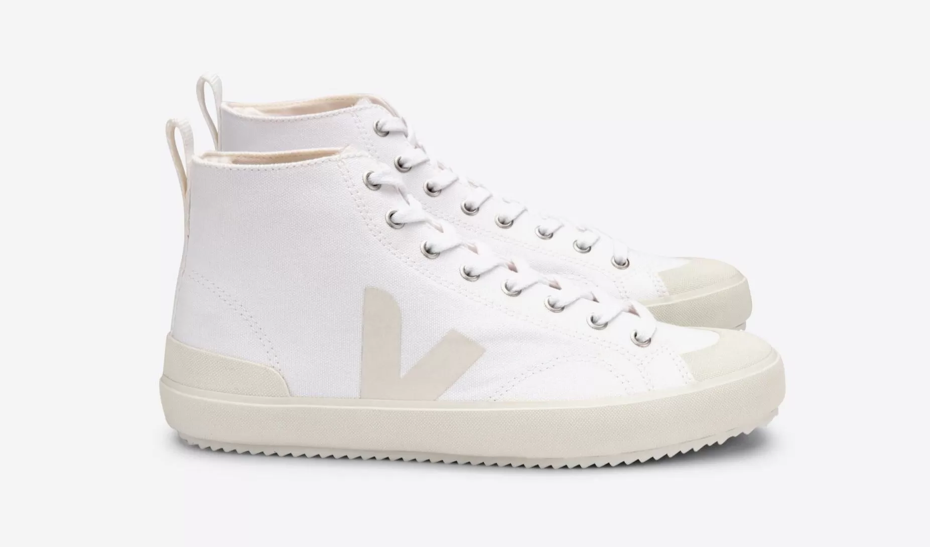 Veja - NOVA HT Canvas White Pierre