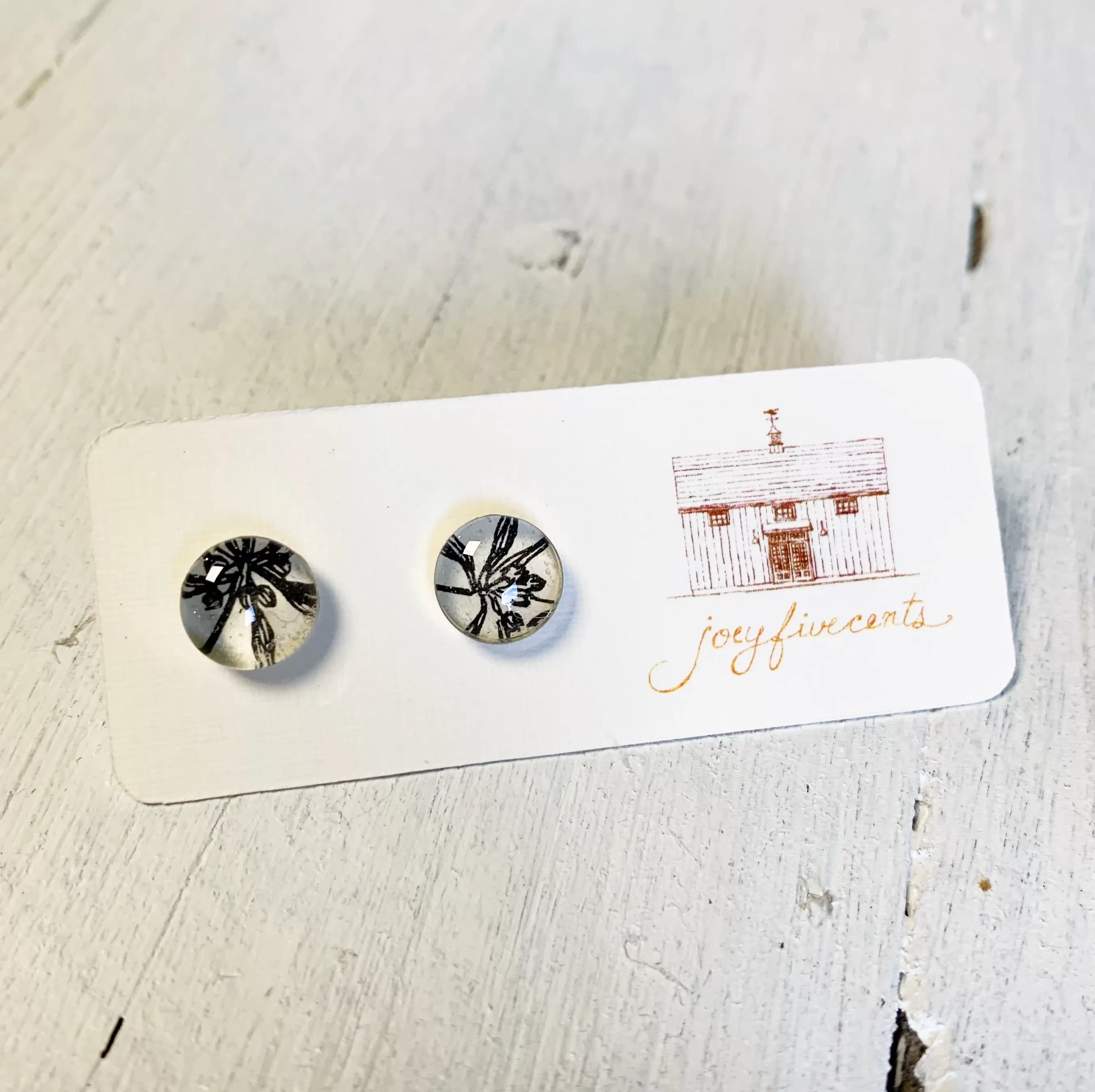 Vintage Imagery Small Circle Studs