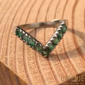 Vintage Sterling Silver Peridot V Ring